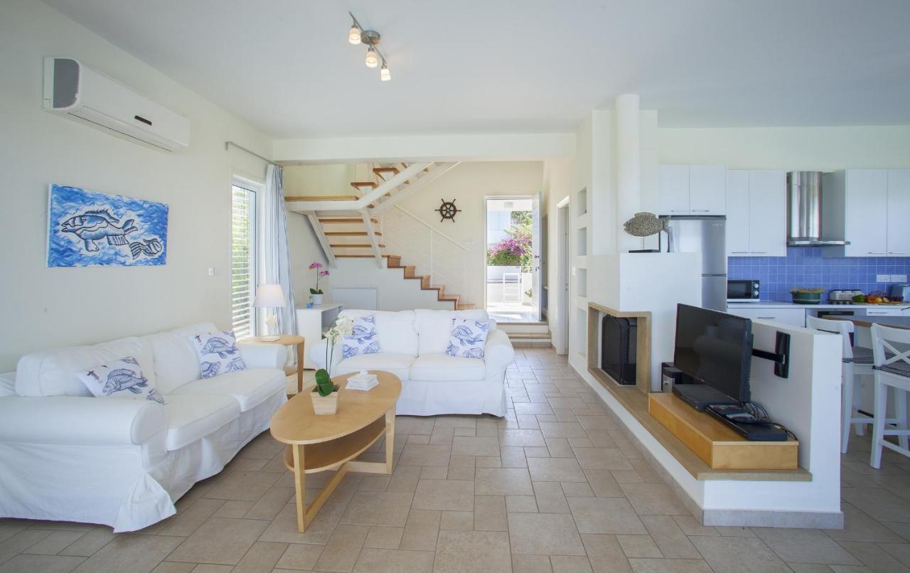Protaras Seafront Villa Melissa Bagian luar foto